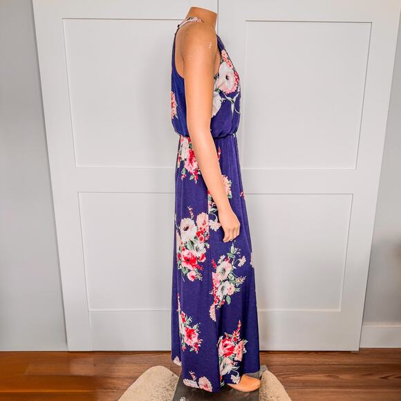 Three Pink Hearts Navy Floral Halter Cameo Maxi Dress w/ Front Slit-Size: Medium - Picture 4 of 9